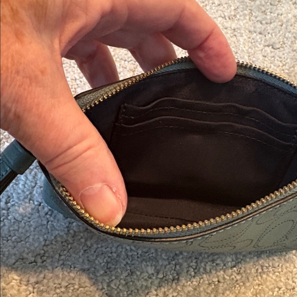 Coach Wristlet Perferforated Kissing Cs - Picture 9 of 10